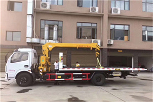 西畴附近汽车轮胎更换